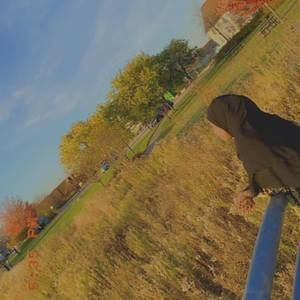 Meet your Posher, Hani